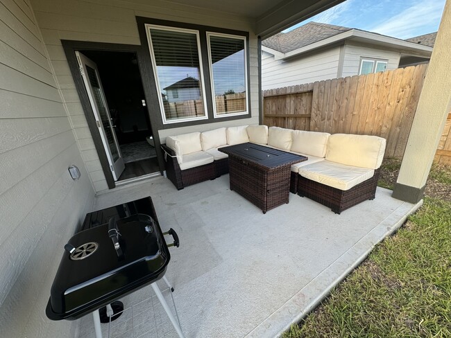 Building Photo - 5608 Madden Ln