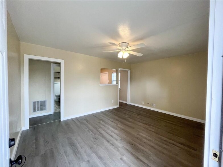 Building Photo - 3809 Betel St