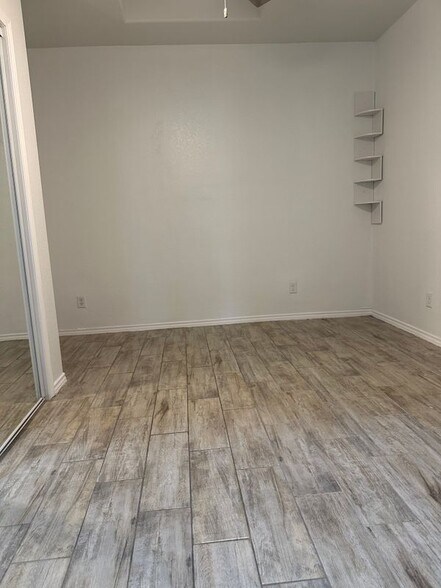 Building Photo - 905 Colorado Ct