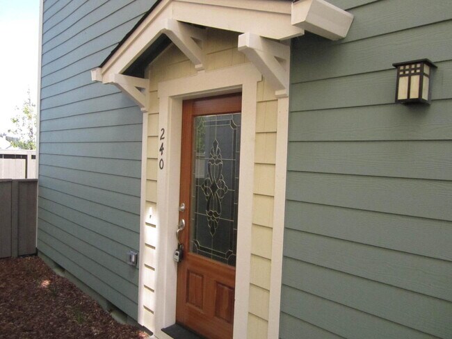Building Photo - 240 Cherry Bark Ln