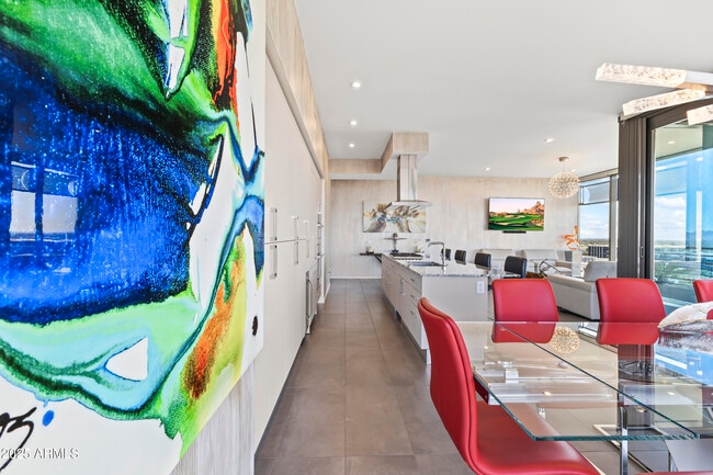 Building Photo - 7180 E Kierland Blvd