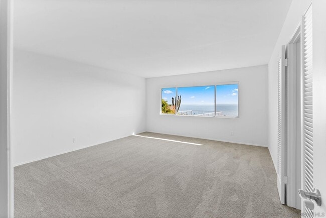 Building Photo - 5995 La Jolla Corona Dr