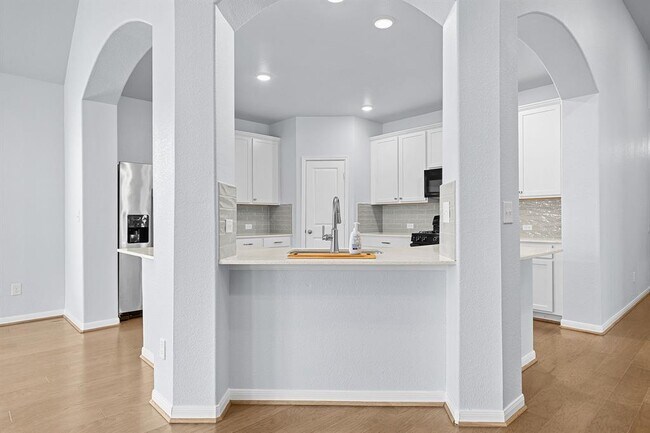 Building Photo - 133 Camella St