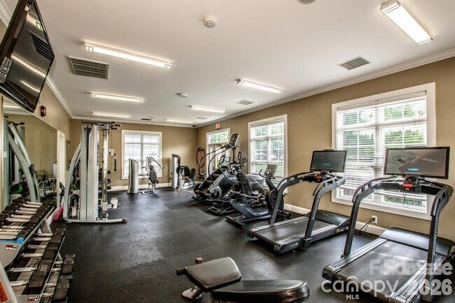 Building Photo - 8723 Westwind Point Dr
