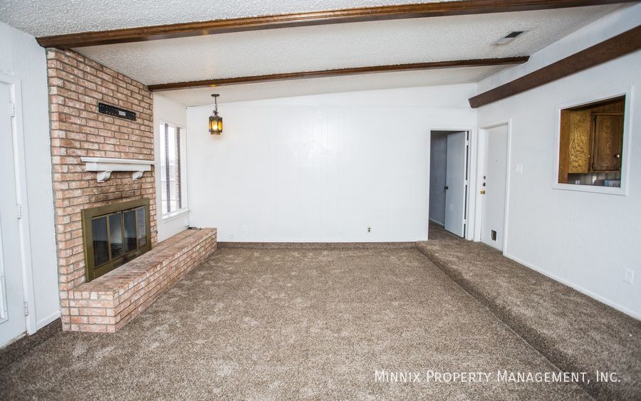 Building Photo - 2325 81st St