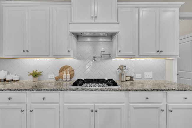 Building Photo - 747 Catherine Lake Ct