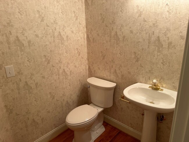 Building Photo - 110 Wimbledon Ct