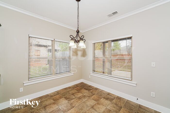 Building Photo - 6366 Cove Ln