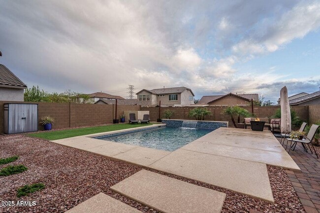 Building Photo - 9547 W Chama Dr