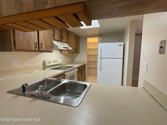 Building Photo - 435 Catamaran Dr