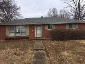 Building Photo - 4739 Butler Hill Rd