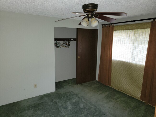 Building Photo - Smitty's RV Park