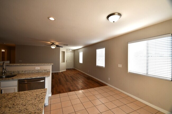 Building Photo - 3 Bed 2 Bath Single Level Home in Johnson Ranch! $1800 per month Plus fees