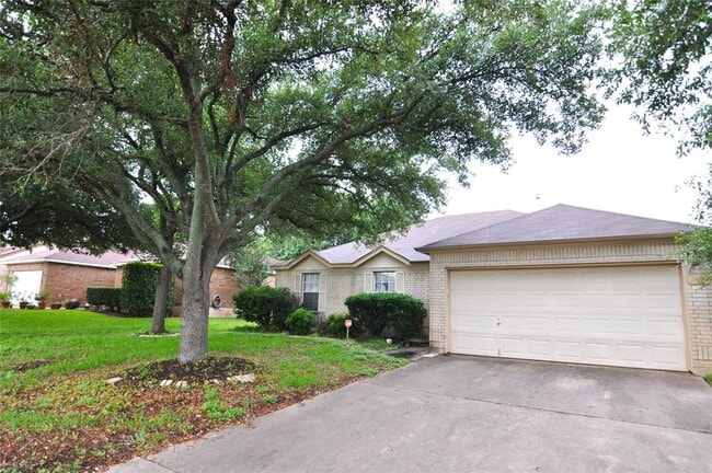 Building Photo - 1803 Timberwood Dr