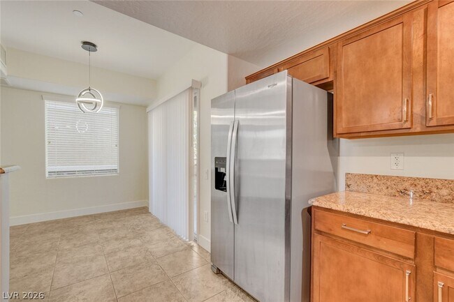 Building Photo - 6868 Sky Pointe Dr