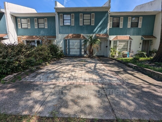 Building Photo - 3417 W Kirby St