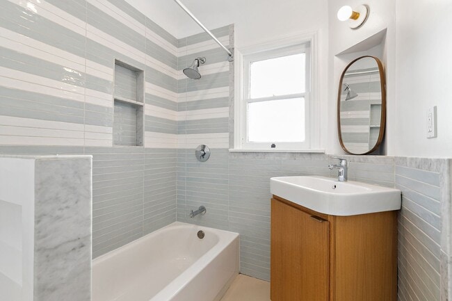 Building Photo - 1858 Westerly Terrace