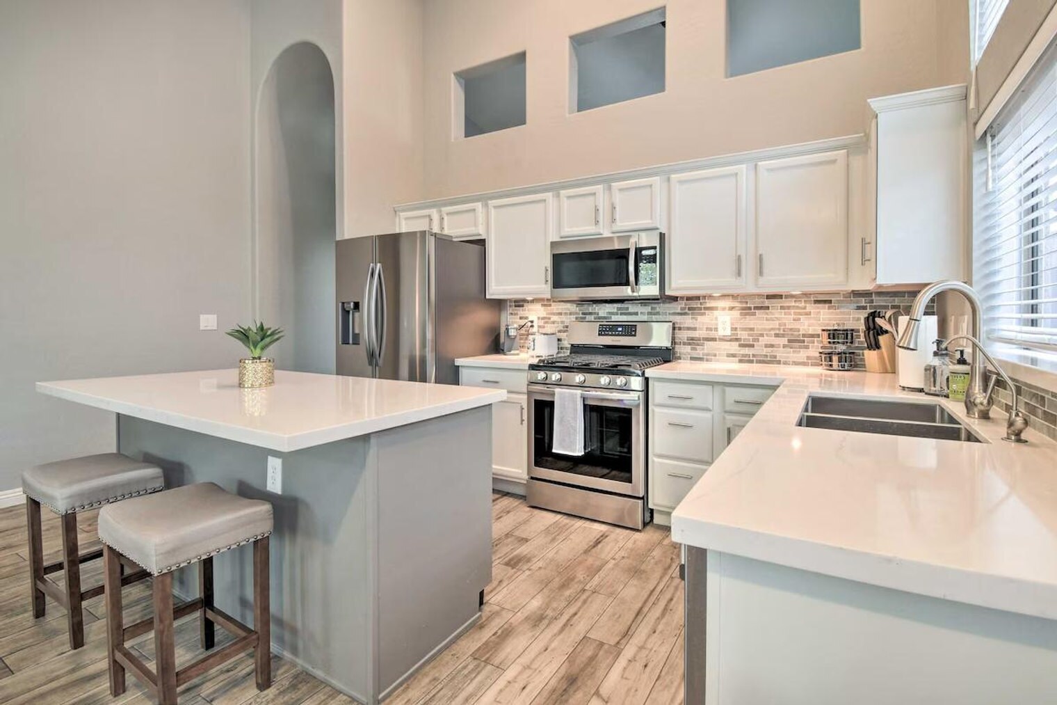 Building Photo - 3625 N Morning Dove