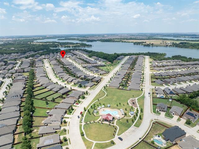 Building Photo - 3613 Sabine Dr