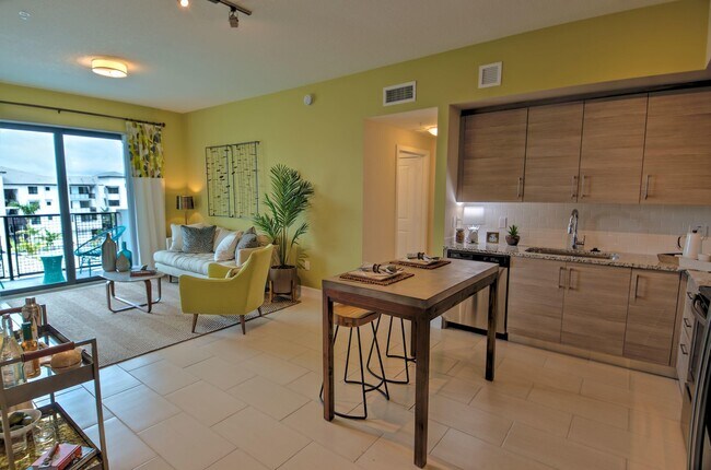 Building Photo - 4921 W Sample Rd