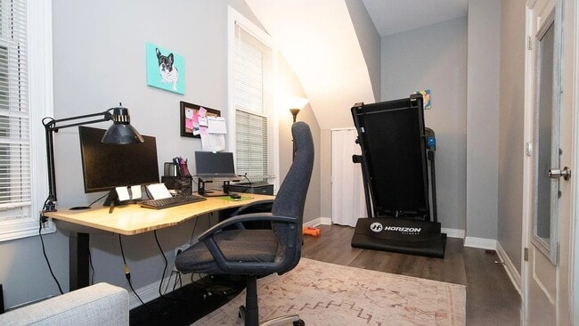 Building Photo - 1938 N Rockwell St