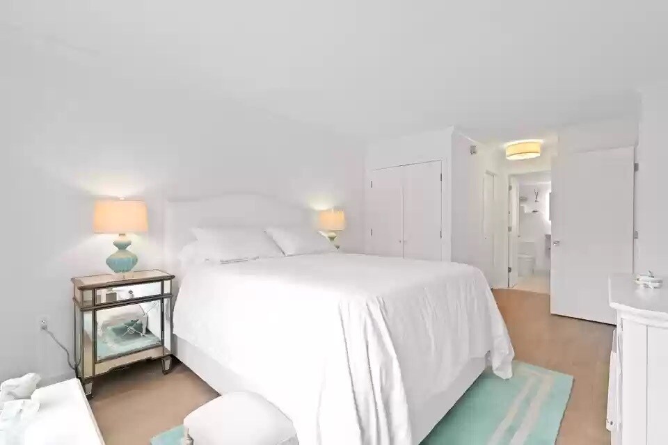 Building Photo - 2111 Wisconsin Ave NW