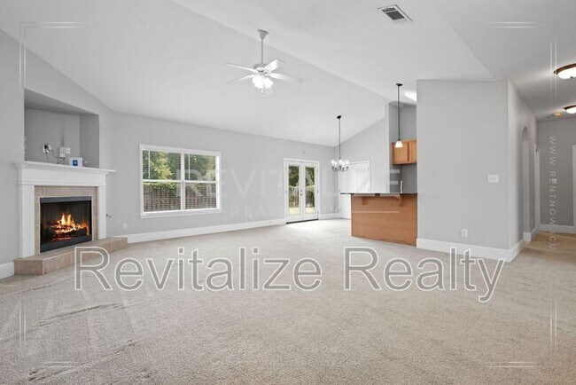 Building Photo - 11070 Courtland Ct