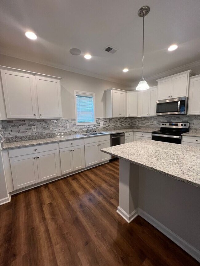 Building Photo - BRAND NEW AND JUST FOR YOU!!