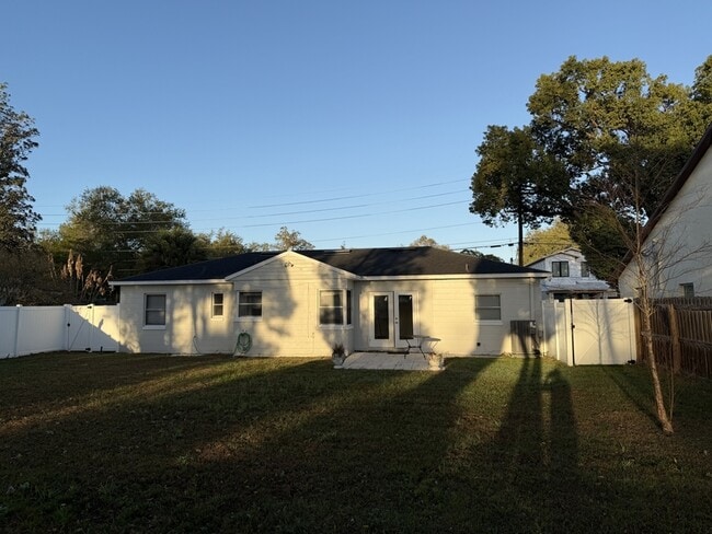 Building Photo - 3009 Oberlin Ave