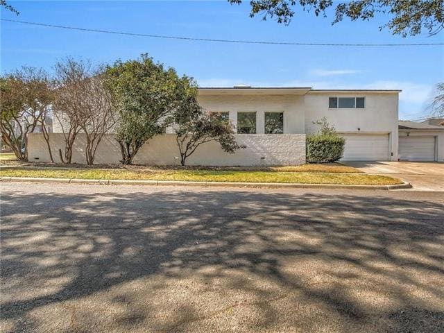 Building Photo - 3700 W 6th St