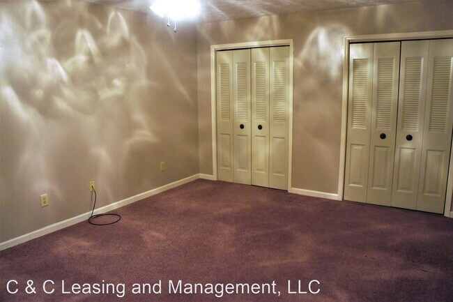 Building Photo - 6209 Cross Tie Ct