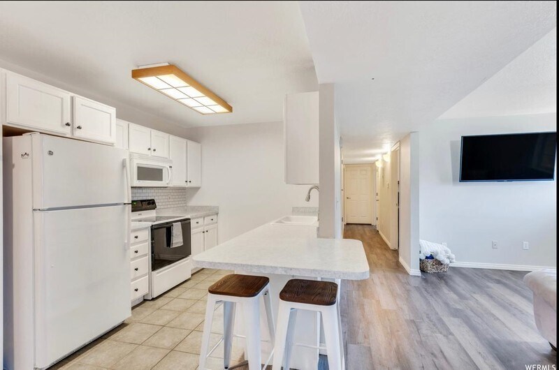 Building Photo - 1202 W 1420 N