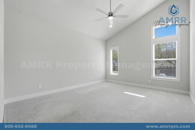 Building Photo - 1124 Bunker Dr