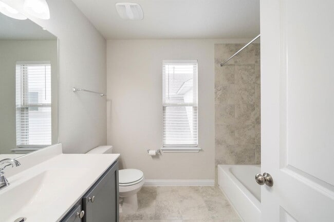 Building Photo - 8208 Cottage Rose Dr