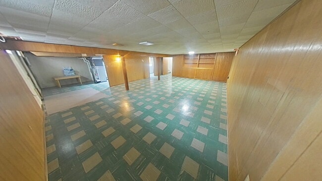 Building Photo - "3-Bed Home with Ample Space & Comfort in Clinton Township!"