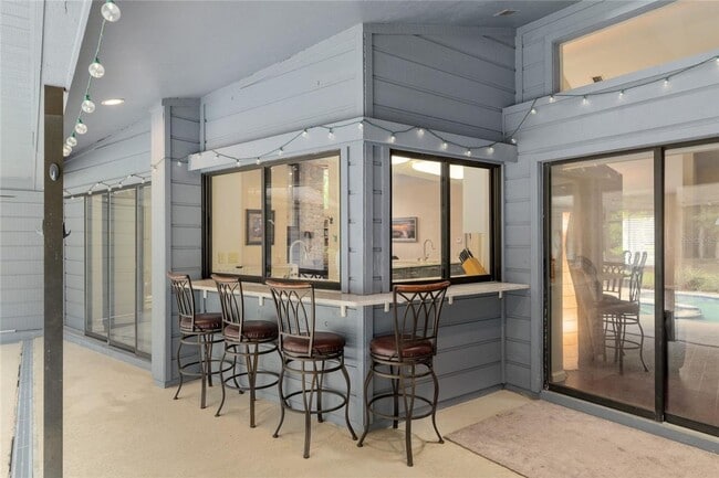 Building Photo - Beautiful Home in Landmark Woods