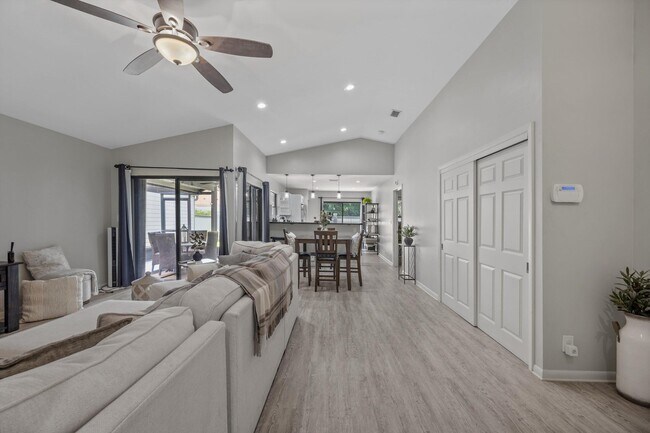 Building Photo - 2482 Bedford Mews Dr