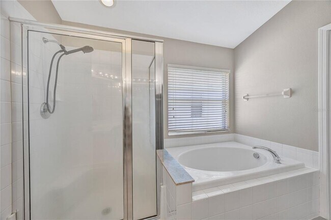 Building Photo - 30435 Annadale Dr