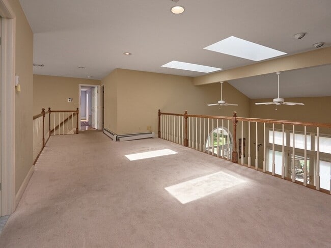 Building Photo - 8 Kalamat Farms Cir