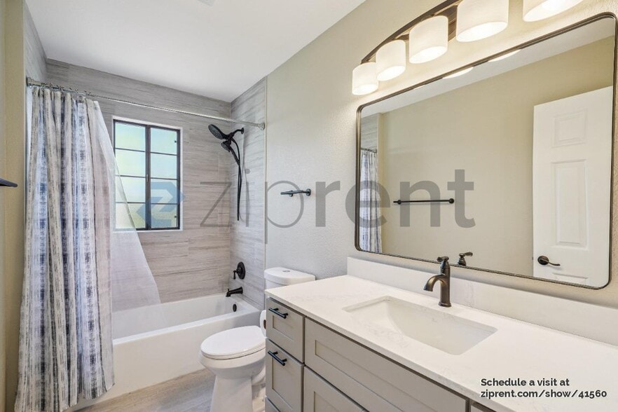 Building Photo - 225 Moana Pl