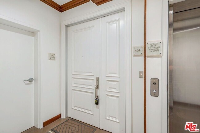 Building Photo - 1316 Amherst Ave