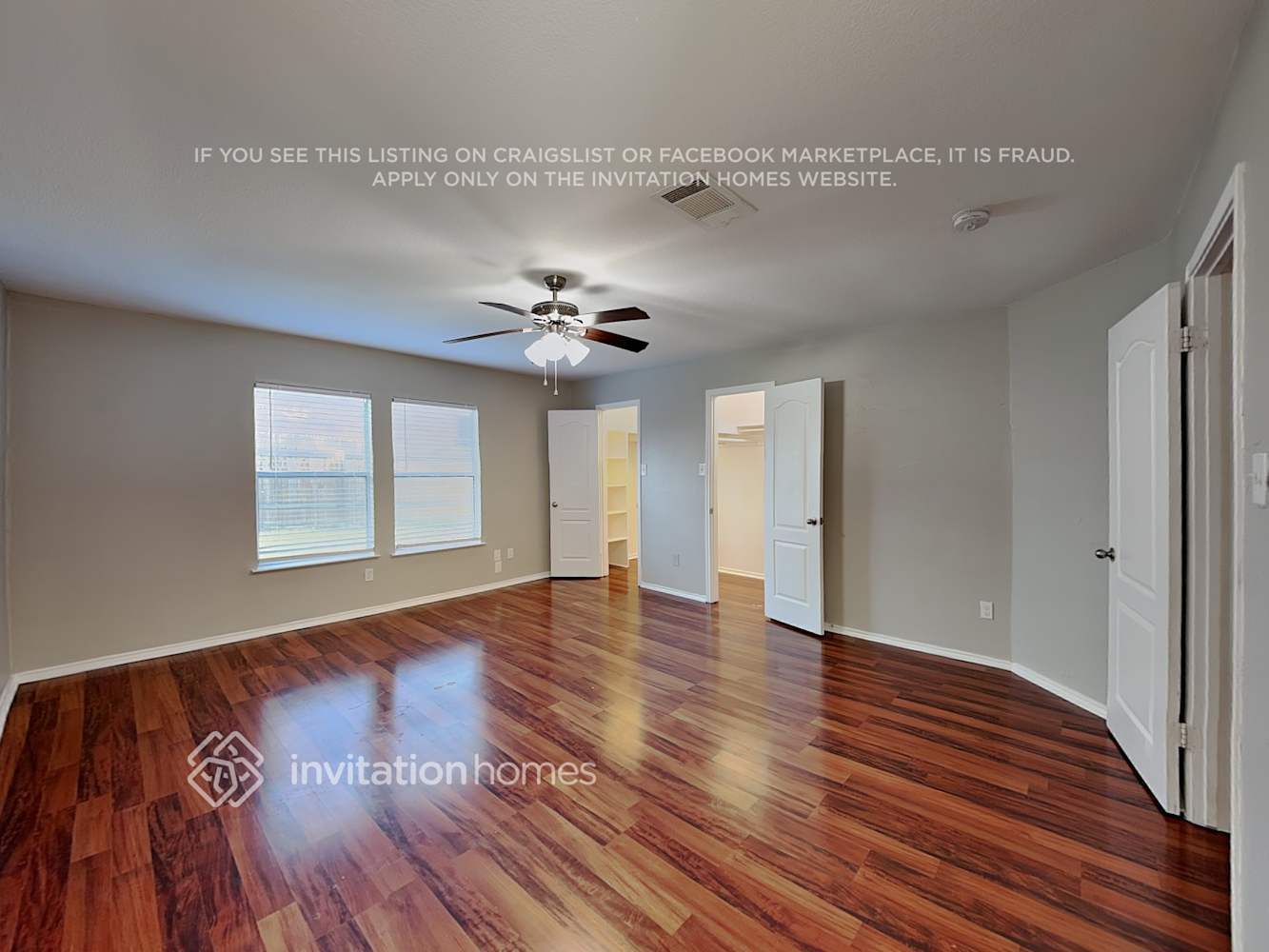 Building Photo - 1919 Carriage Club Dr