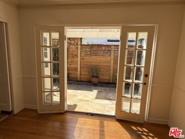 Building Photo - 2910 Motor Ave