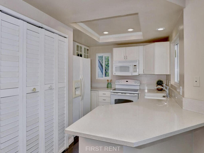 Building Photo - 19 Briarglen