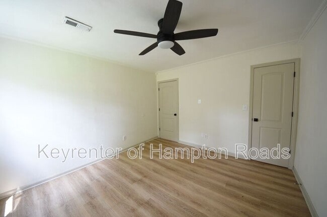 Building Photo - 31 Old Church Cir