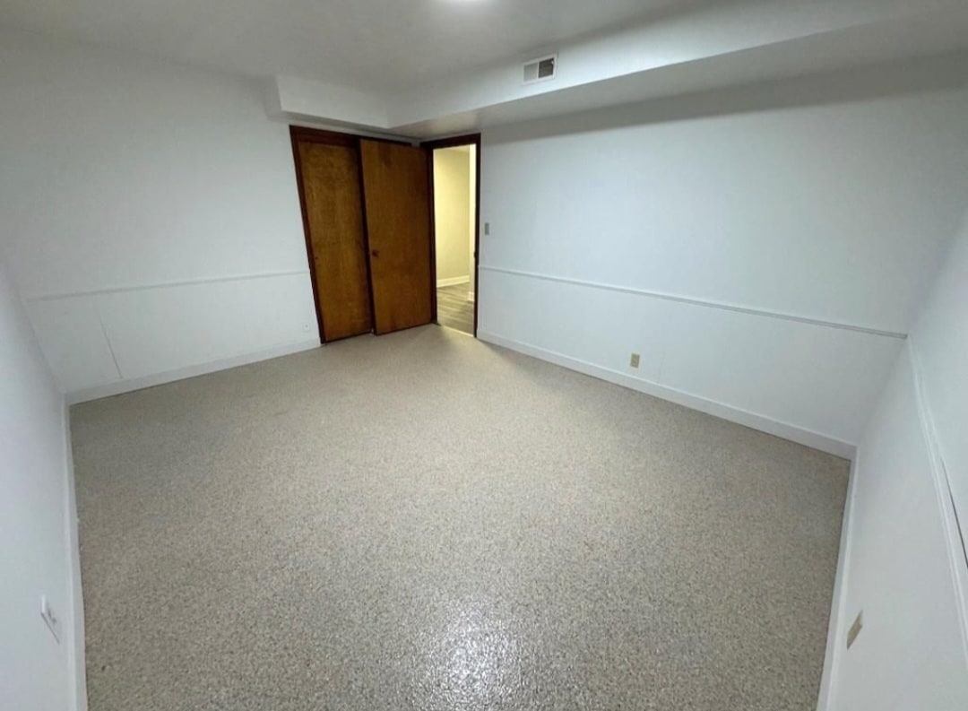 Building Photo - 1911 Glendale Rd