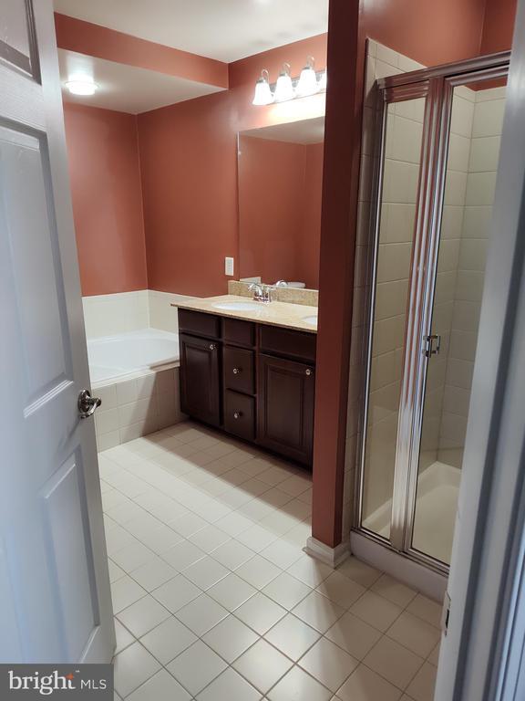 Building Photo - 1022 Ironwood Ln