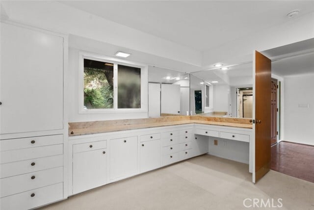 Building Photo - 1218 Flintridge Ave