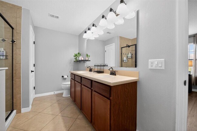 Building Photo - 1973 Fishtail Fern Way