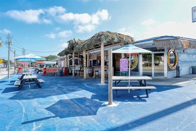 Building Photo - 5310 Hidden Harbor Rd